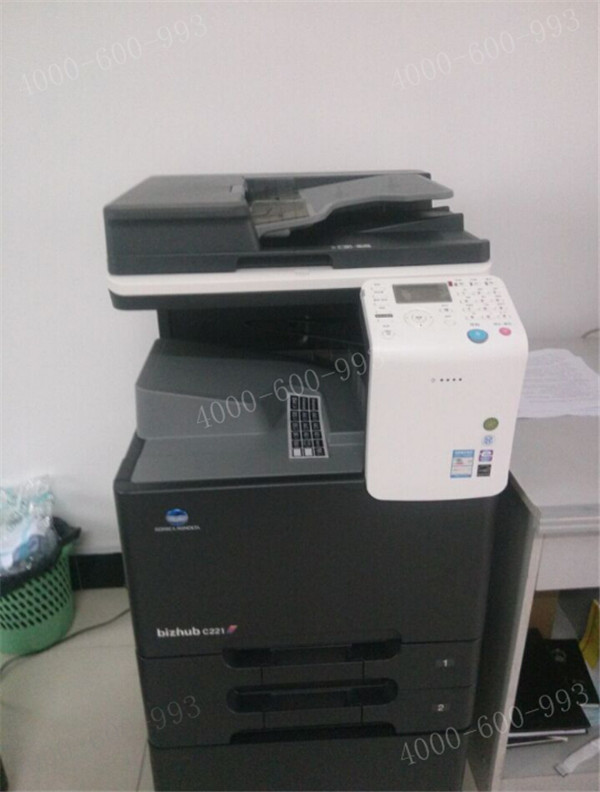 科頤辦公給圖文店安裝的柯尼卡美能達(dá)彩色復(fù)印機(jī)C221