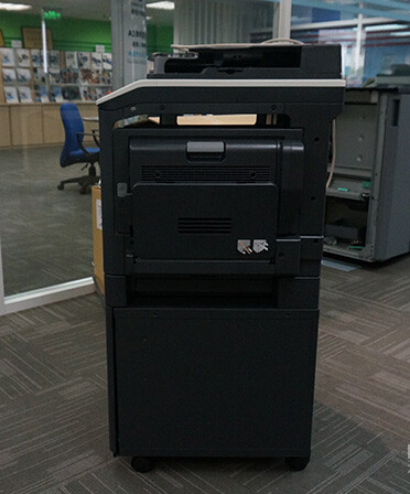 柯尼卡美能達(dá)306的機(jī)身右面-科頤辦公